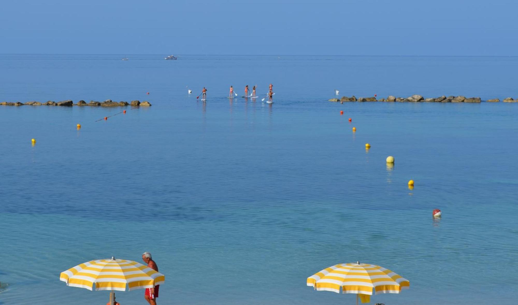 Lido Di Alghero Rooms On The Beach Exterior photo