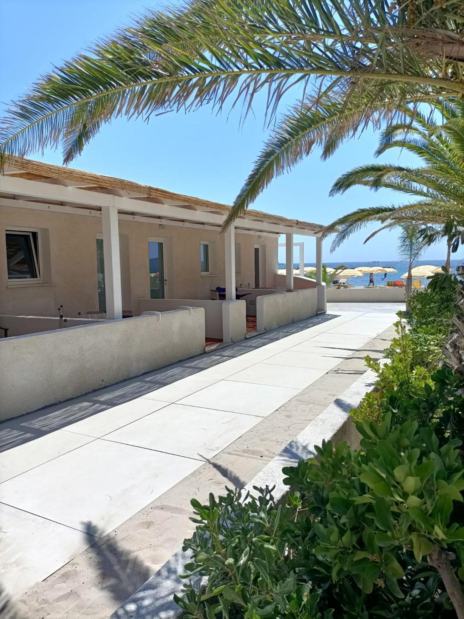 Lido Di Alghero Rooms On The Beach Exterior photo